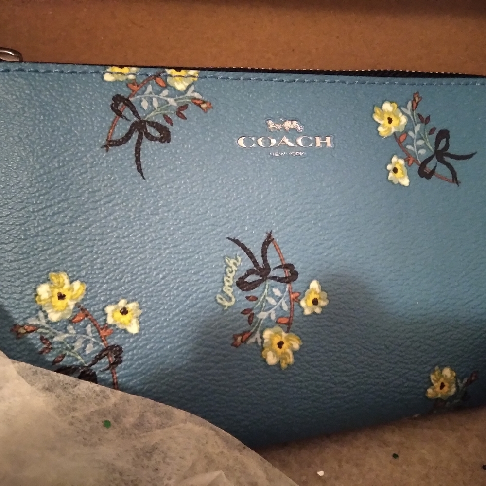 Wristlet